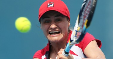 Stire din Sport : Tenis: Monica Niculescu, eliminată în sferturile de finală ale probei de dublu de la Luxembourg