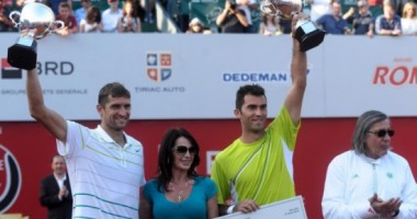 Stire din Sport : Tenis / Horia Tecău și Max Mîrnîi, calificați în sferturi la Madrid
