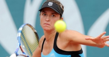 Stire din Sport : Tenis: Irina Begu și Alexandra Dulgheru s-au calificat în turul secund la US Open