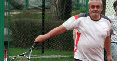 Stire din Sport : Cupa Marinei atrage foști campioni români