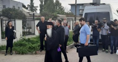Galerie foto. Mama fraților Mazăre, înmormântată azi. RADU și ALEXANDRU, aduși sub escortă de la penitenciar - 25