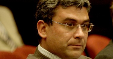 Stire din Actualitate : Ce crede Baconschi despre batjocura francezilor: Ar fi ridicol să replicăm ironiilor