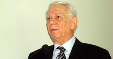 Stire din Cultură-Educație : Teodor Meleșcanu - Doctor  Honoris Causa al Universității "Andrei Șaguna"
