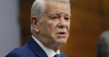 Stire din Politică-Administrație : Meleșcanu îi cere președintelui rechemarea ambasadorului George Maior
