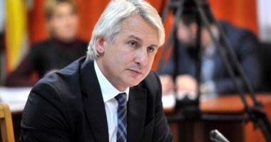Stire din Politică-Administrație : Teodorovici afirmă că nu susține limitarea gradului de îndatorare pentru populație