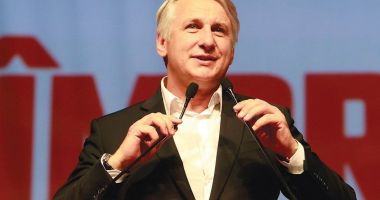 Stire din Politică-Administrație : Eugen Teodorovici: "Guvernul pregătește un program privind creșterea natalității"