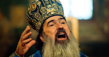 Stire din Eveniment : ÎPS Teodosie, urmărit penal de DNA
