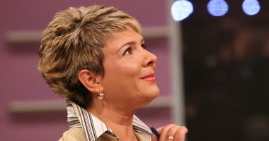 Stire din Monden : "Acum toată presa scrie ca arată senzațional"
