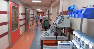 Stire din Social : Bărbatul diagnosticat cu botulism, după ce a mâncat o conservă de pește, a murit