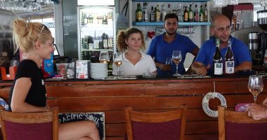 Terasa Zorbas Taverna din Neptun, închisă definitiv de OPC, după scandalul de zilele trecute - 2