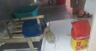 Galerie foto. Trei terase din Mamaia, închise temporar de Protecția Consumatorilor. Unde au fost găsite nereguli - 5