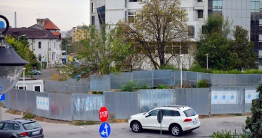 Clădire de patru etaje, vizavi de Lupoaică! Ce vrea să construiască familia Bucovală în zona istorică - 2