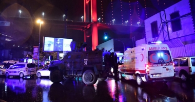 Stire din Actualitate : Teroare la Istanbul! Zeci de morți  și răniți în măcelul din Clubul Reina