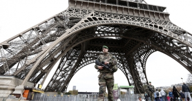 Stire din Actualitate : Autoritățile franceze au dejucat un nou atentat. 7 persoane arestate