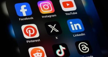 Stire din Actualitate : Platformele Facebook, TikTok și X, supuse Comisia Europeană la un test. Ce presupune acesta