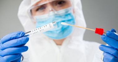 Stire din Actualitate : Care este simptomul Covid care poate persista pe viață? Dezvăluirea oamenilor de știință