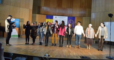Expoziția  "În sfârșit, te văd  și te aud", la Centrul Multifuncțional  "Jean Constantin" - 3