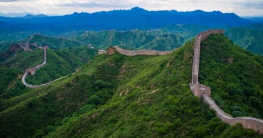 Stire din Cultură-Educație : Vernisaj "Descoperiți China!"