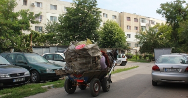 Căruțele, coșmarul conducătorilor auto! "Polițiștii sunt legați de mâini, nu au ce să le facă" - 22