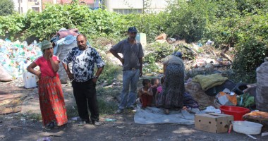 PATA DE PE OBRAZUL CONSTANȚEI. ȘATRELE în goana după PET-uri - 2