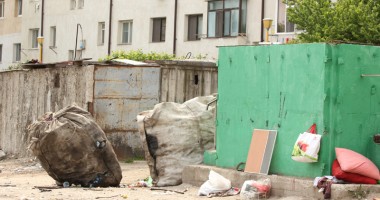 Orașul gunoaielor și-al vagabonzilor - 4