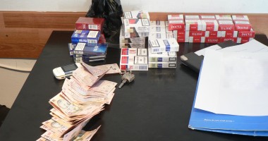 Vindeau țigări netimbrate în zona Gării Constanța - 1
