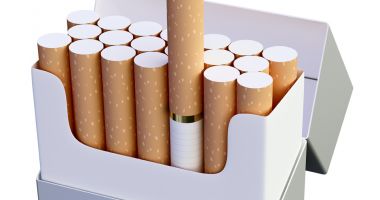 Stire din Social : Veşti proaste pentru fumători! Iată cât va ajunge să coste un pachet de ţigări!