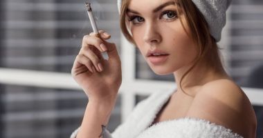 Țigara de dimineață vă face să inhalați și mai mult gudron