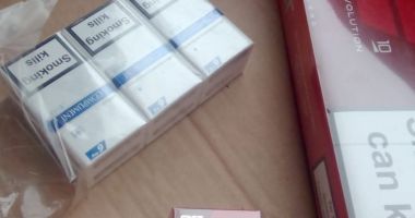 Țigări ascunse în lăzile  de legume și fructe  din Piața Griviței - 2