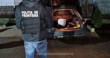 Țigări de contrabandă transportate peste frontiera românească, cu drona