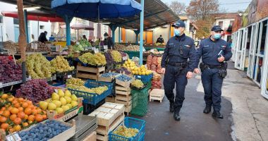 Stire din Eveniment : Bișnițar prins în flagrant, în Piața Griviței