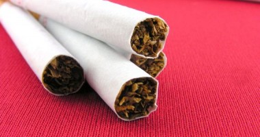 Stire din Sănătate : Legea interzice țigările cu arome, considerate ca fiind cele mai toxice