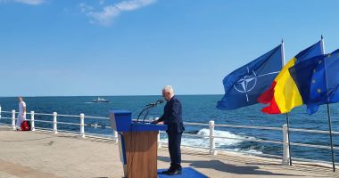 GALERIE FOTO/ Ziua Marinei Române, organizată cu mare fast la Constanța. Ce oficialități și-au făcut simțită prezența la eveniment - 9