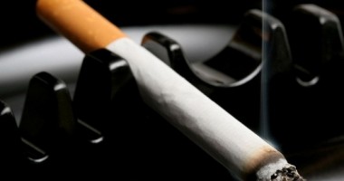 Stire din Economie : Ești fumător? Noile REGLEMENTĂRI UE au fost VOTATE!