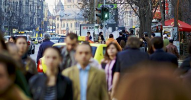 Stire din Social : Un sfert din tinerii români nu au un loc de muncă