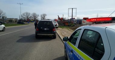 Stire din Eveniment : Tineri la volan, fără permis de conducere