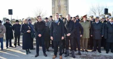 Stire din Politică-Administrație : Tinerii din PSD Constanța au cinstit eroii
