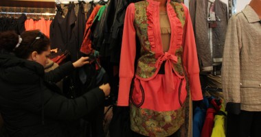 Iz de primăvară la Tinimtex. Aproximativ 200 de producători își expun colecțiile - 6