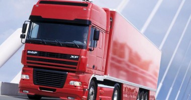 Stire din Eveniment : Cum sunt "ușurate" de combustibil TIR-urile din Constanța