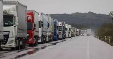 Stire din Economie : Cerealele ucrainene suprasolicită șoselele din România. MT vrea să ceară bani de la UE