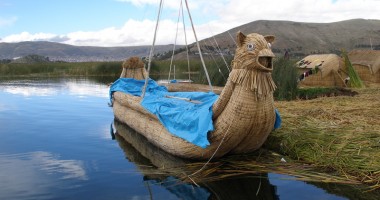 Insulele plutitoare de pe lacul Titicaca