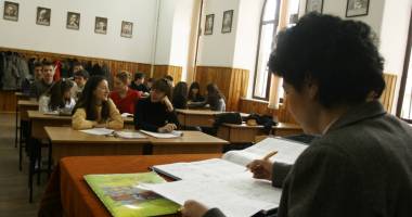 Stire din Cultură-Educație : Titularizare 2015. IATĂ CE SUBIECTE AU AVUT DE REZOLVAT CANDIDAȚII