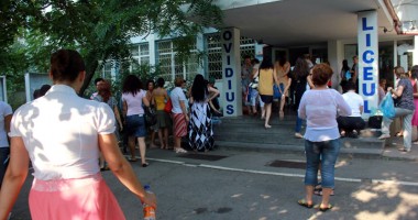 Stire din Cultură-Educație : Bătaie mare pe ocuparea catedrelor în învățământul constănțean
