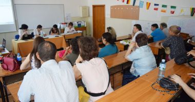 Stire din Cultură-Educație : TITULARIZARE 2020. Președintele Klaus Iohannis a promulgat legea pentru organizarea concursului de ocupare a posturilor în școli