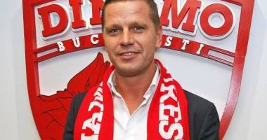 Stire din Sport : Dinamo a rămas fără antrenor