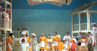 Stire din Cultură-Educație : Toamnă culturală, la malul mării. Spectacole şi proiecţii cinematografice, la Constanța