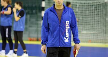 Stire din Sport : Tomas Ryde rămâne la cârma naționalei feminine de handbal