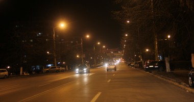 Stire din Social : Crăciunul vine numai pe două bulevarde