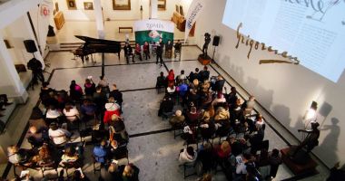 GALERIE FOTO. Moment așteptat de comunitatea culturală constănțeană. Noua serie a revistei „Tomis”, lansată în fața unui public numeros - 3