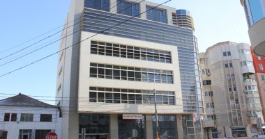 Stire din Economie : Tomis Business Center - o investiție imobiliară etalon pentru Constanța